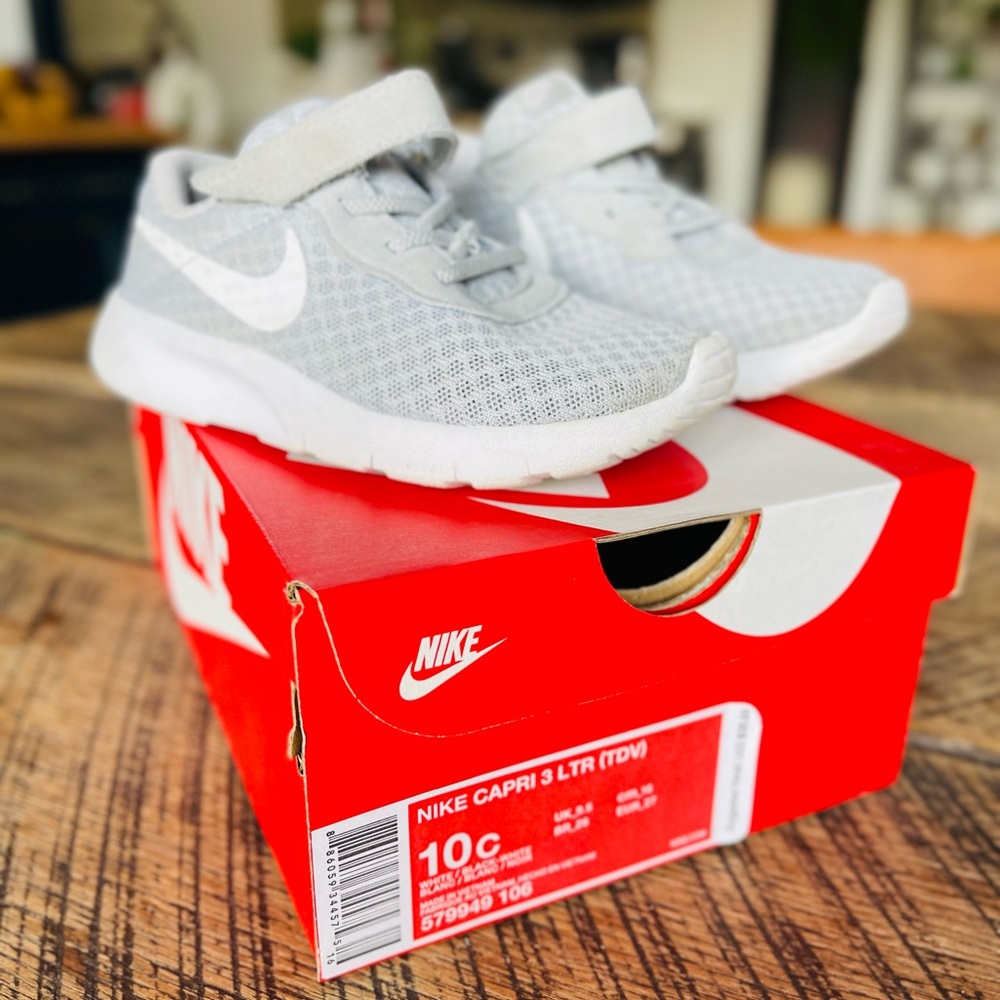 Nike Boys shoes size 10c